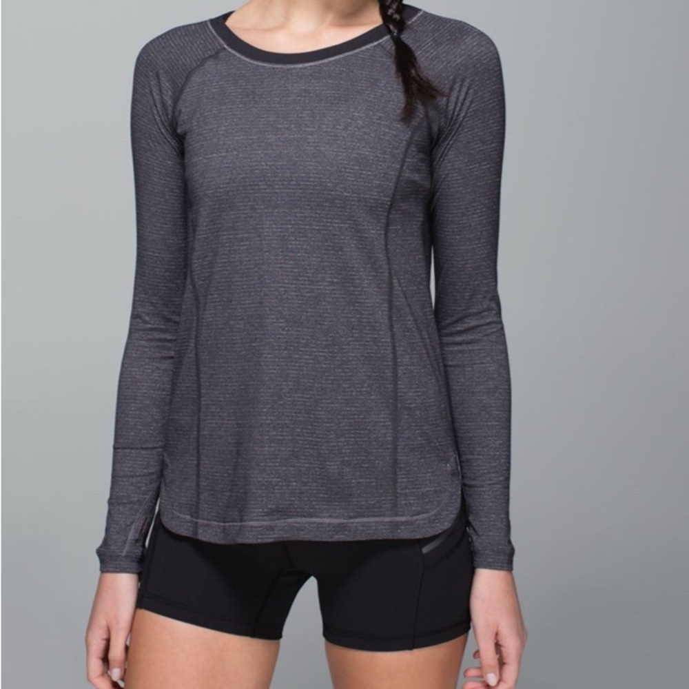 Lululemon Turn It Up Long Sleeve
Heathered Black / Black